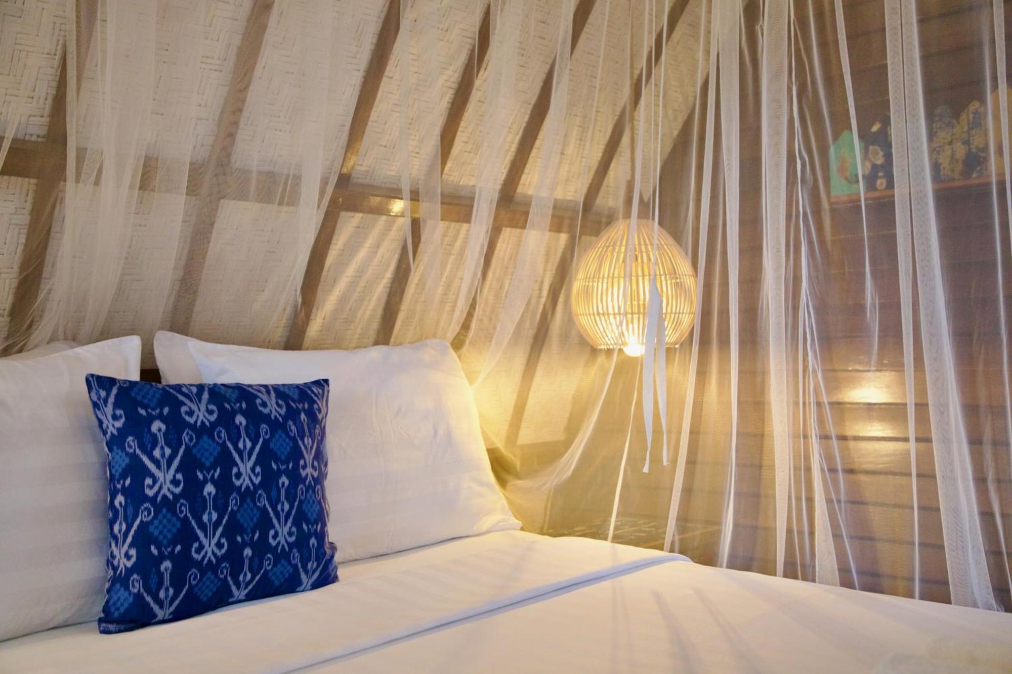 Villa Sunset Beach Джили Трауанган Екстериор снимка