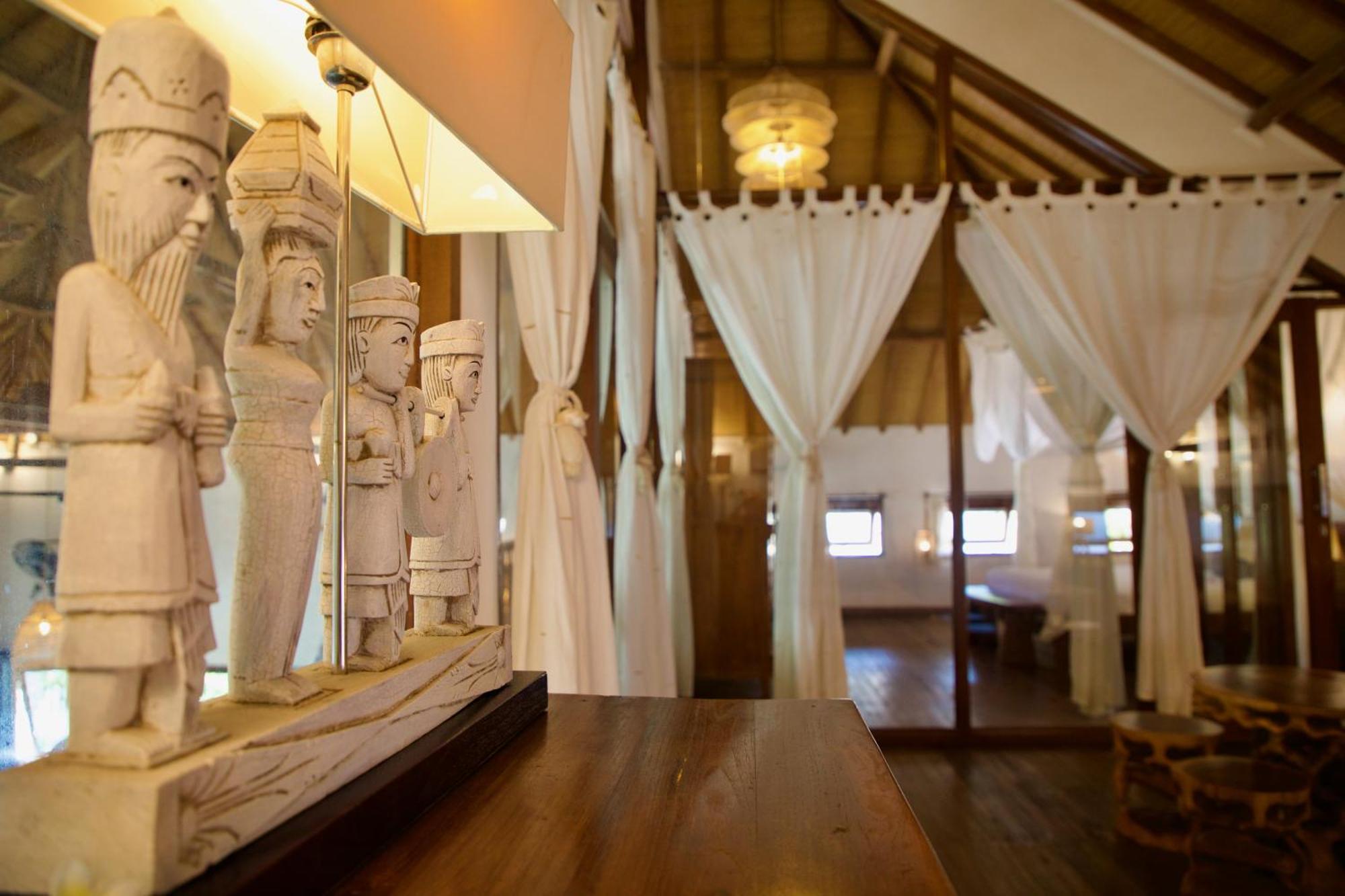 Villa Sunset Beach Джили Трауанган Екстериор снимка
