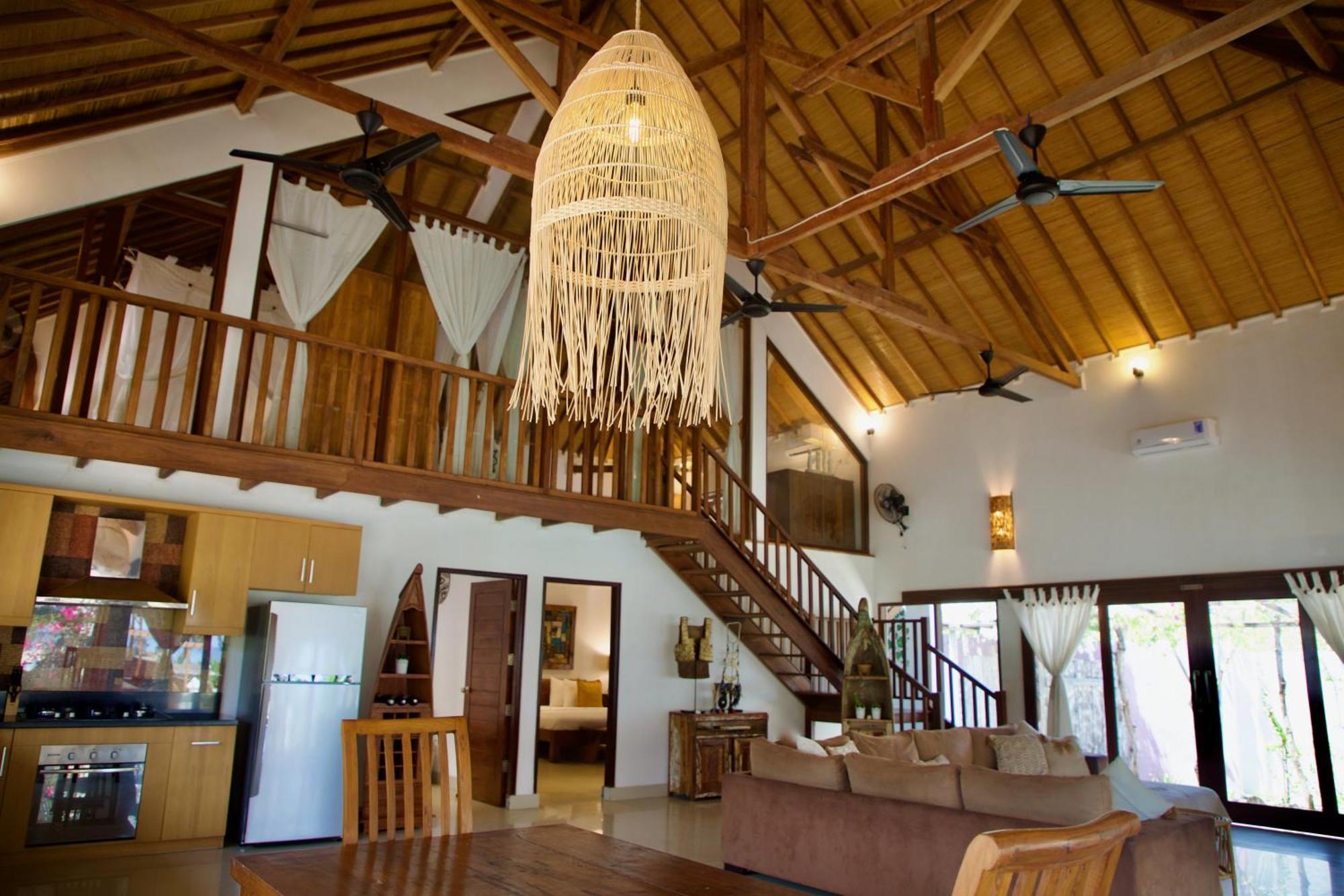 Villa Sunset Beach Джили Трауанган Екстериор снимка