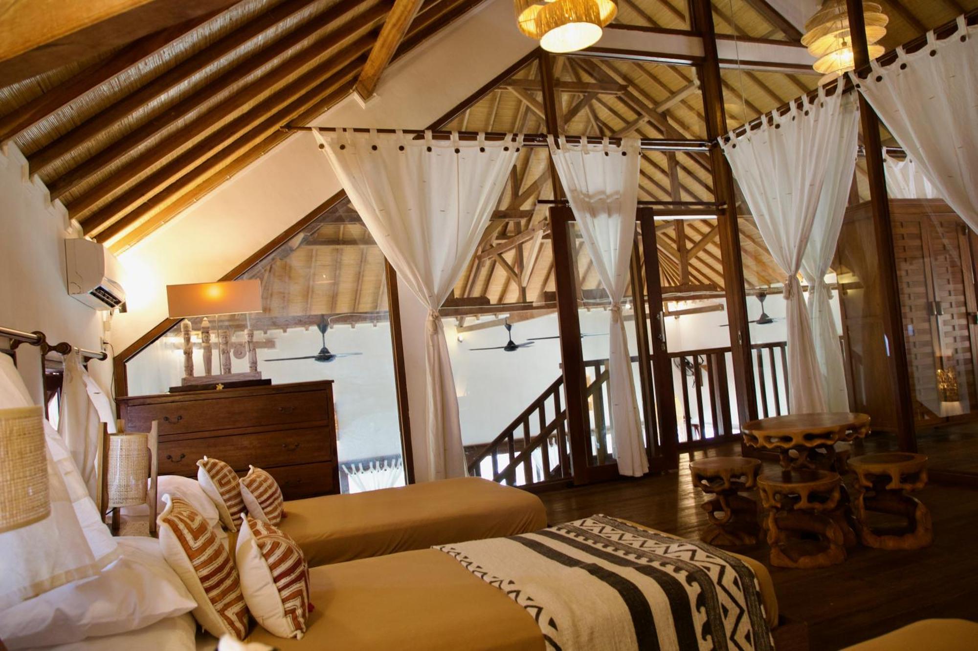 Villa Sunset Beach Джили Трауанган Екстериор снимка